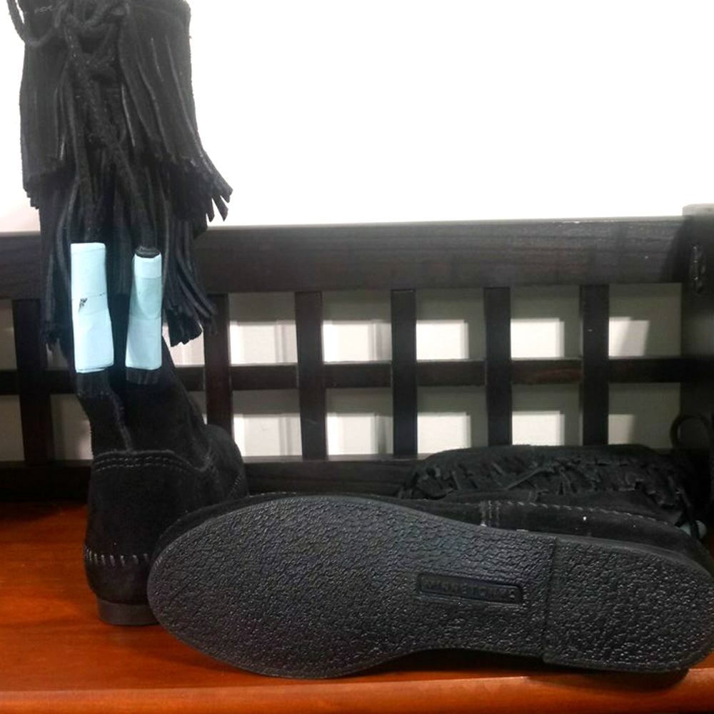 Minnetonka Calf Hi 2-Layer Fringe Boot - image 3